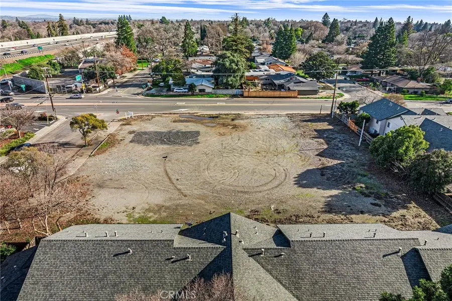 996 E 1st, Chico, CA 95926 - #3