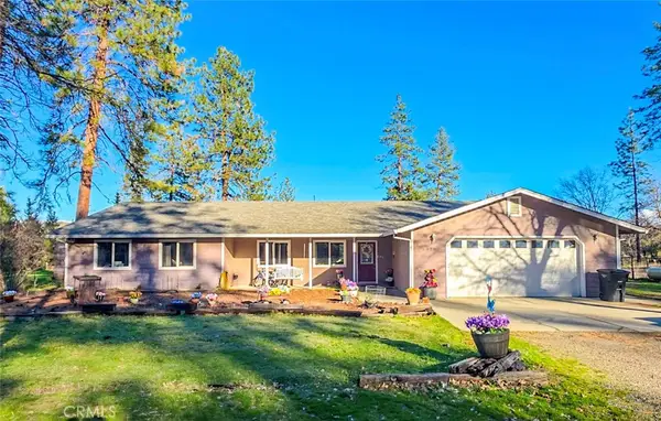 5328 Woodland Dr, Yreka, CA 96097