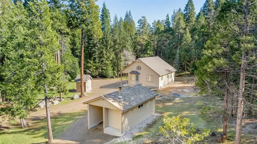 5022 Elderberry, Weed, CA 96094 - #1