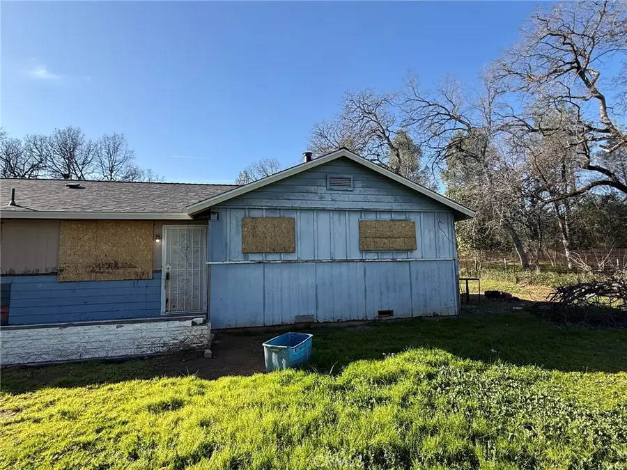 1672 Lake, Redding, CA 96003 - #2