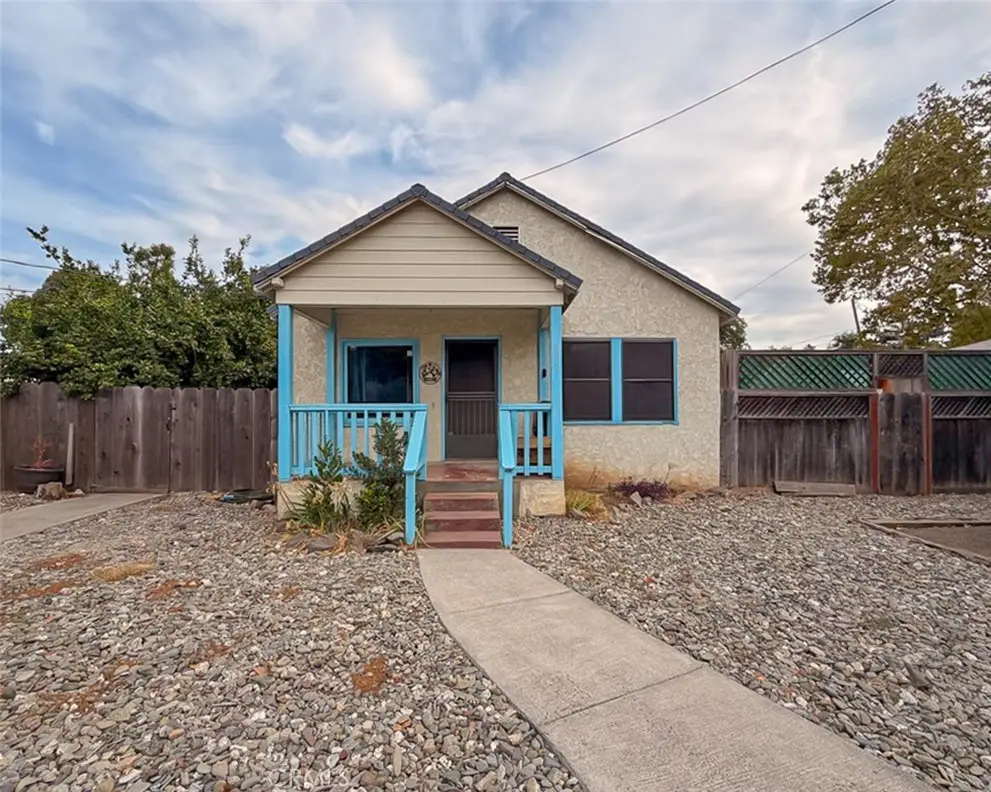 637 W 6th, Chico, CA 95926 - #1