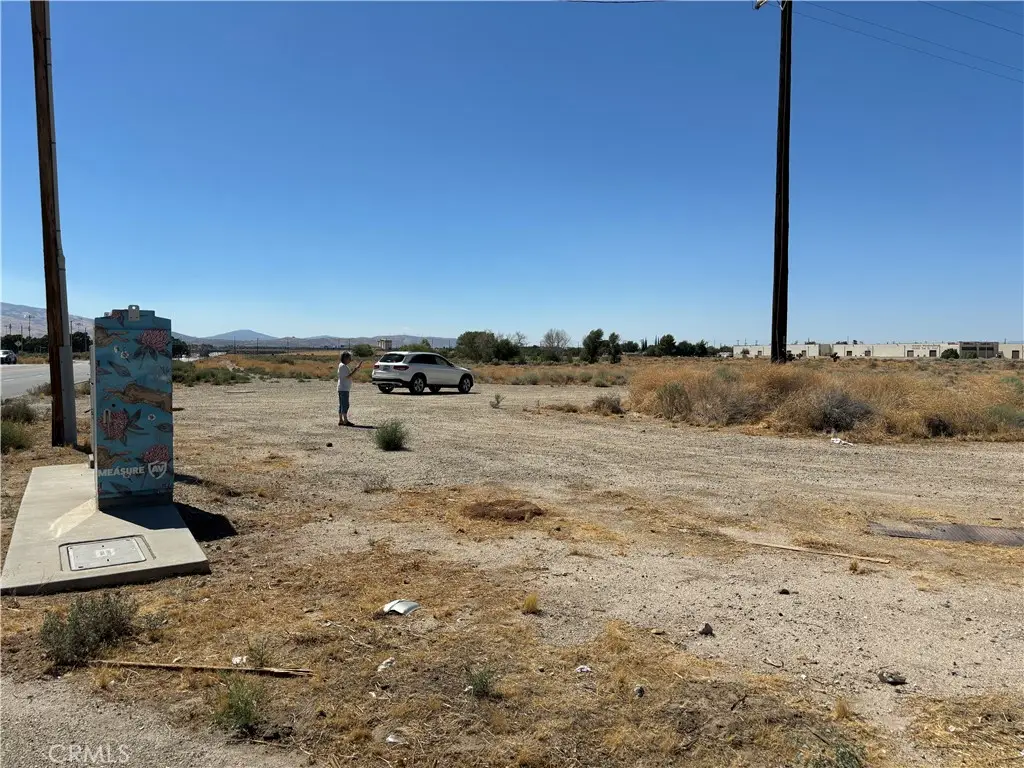 39227 Sierra Highway, Palmdale, CA 93550 - #1