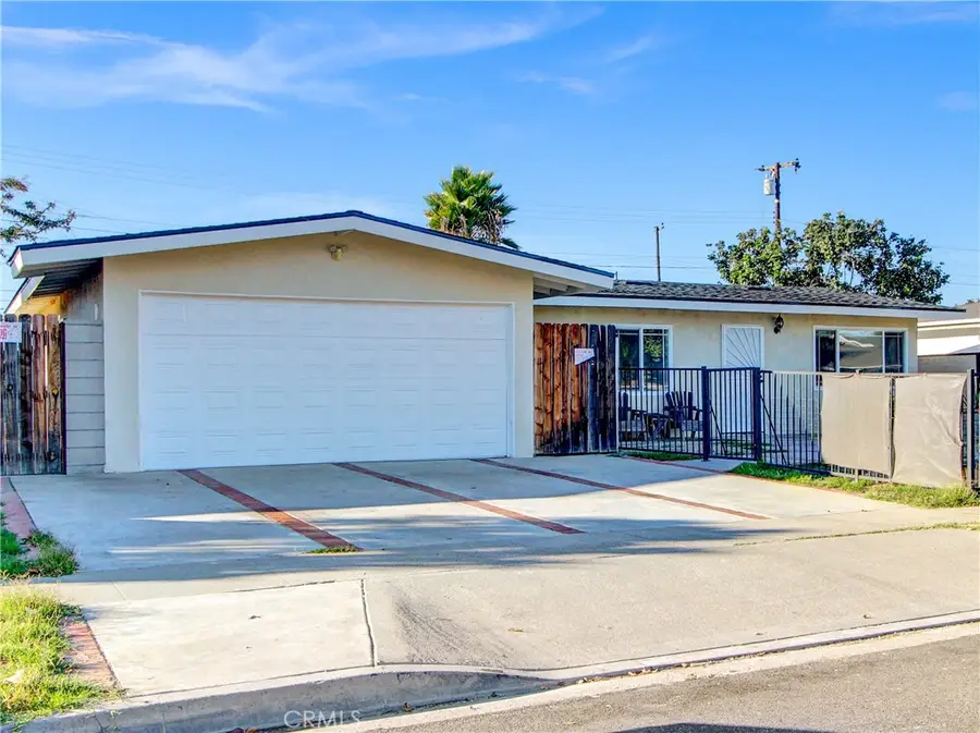 1114 N Gates Street, Santa Ana, CA 92703 - Image #3