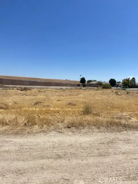 4 Georgia Court, Lancaster, CA 93536 - #3