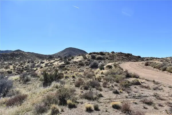 1 Andes Court, Apple Valley, CA 92308