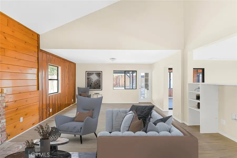 554 E Jackman Street, Lancaster, CA 93535 - #2