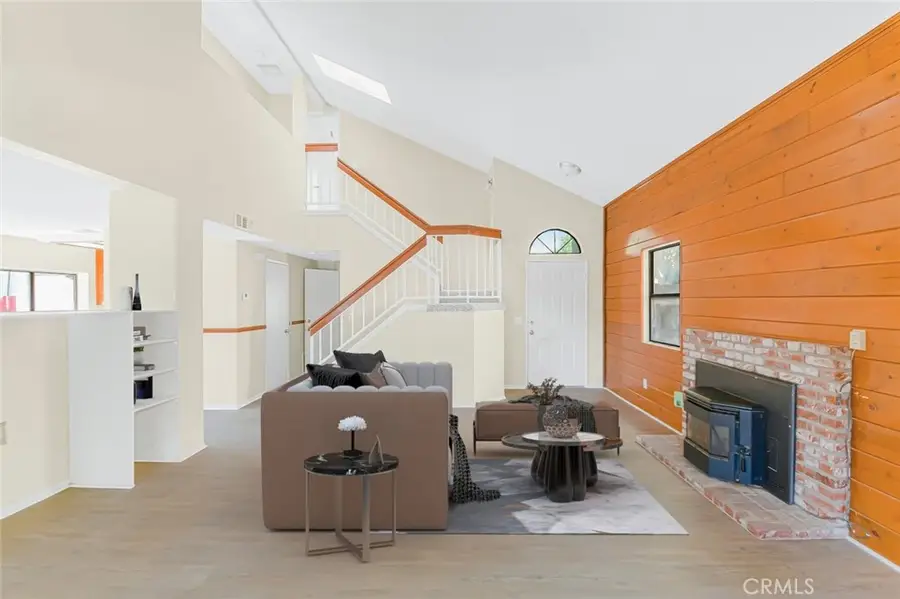 554 E Jackman Street, Lancaster, CA 93535 - #3