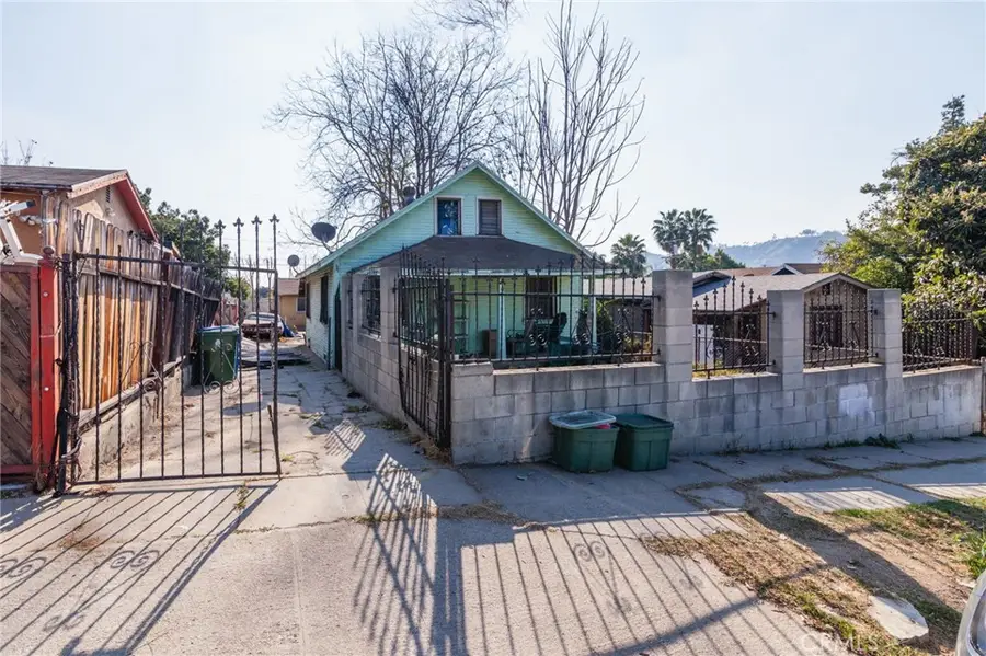 2908 Future Street, Los Angeles, CA 90065 - #2