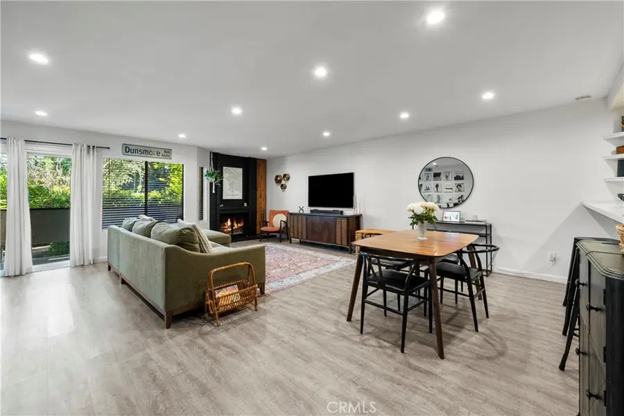 24837 Apple Street #B, Newhall, CA 91321 - #2