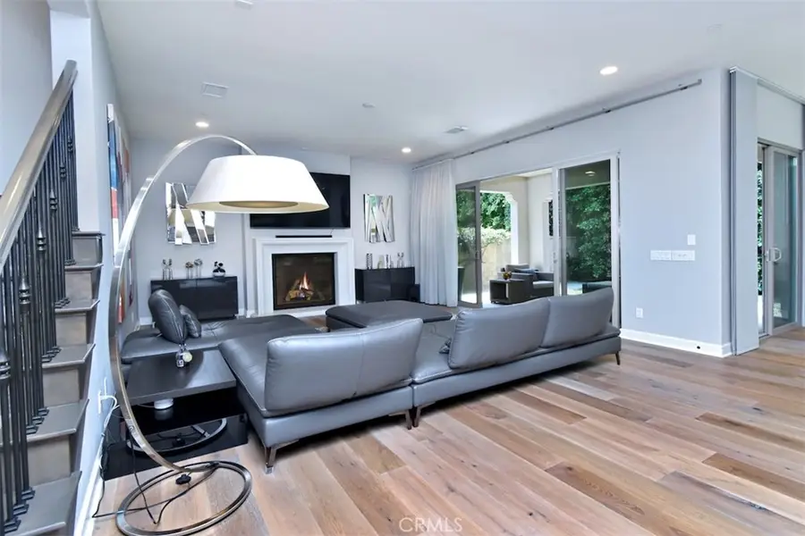 14608 Mccormick Street, Sherman Oaks, CA 91411 - Image #3