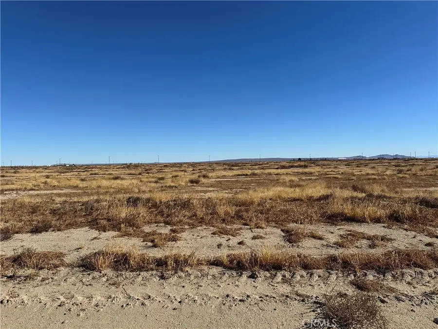 50 E Vic Avenue, Lancaster, CA 93535 - #2