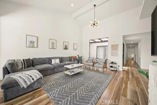 182 Gran Via, Palm Desert, CA 92260
