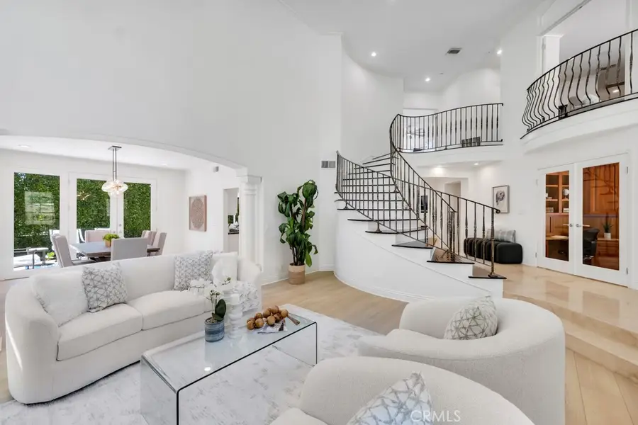 21141 Brunnell Court, Topanga, CA 90290 - Image #3