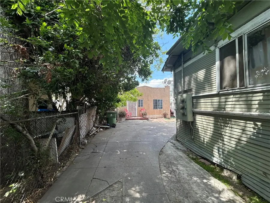 1026 E 23rd Street, Los Angeles, CA 90011 - #2