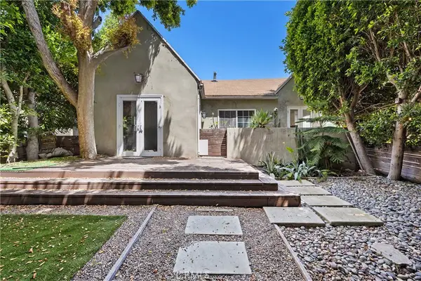 1944 Chariton Street, Los Angeles, CA 90034