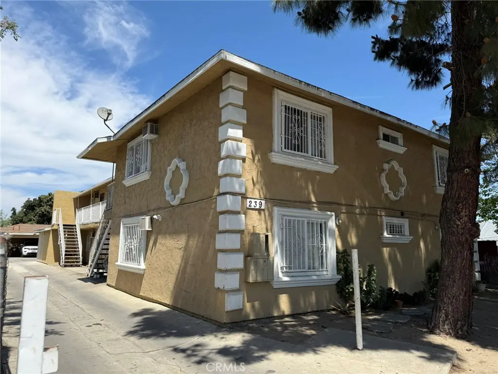 239 E Johnson Street, Compton, CA 90220 - #1