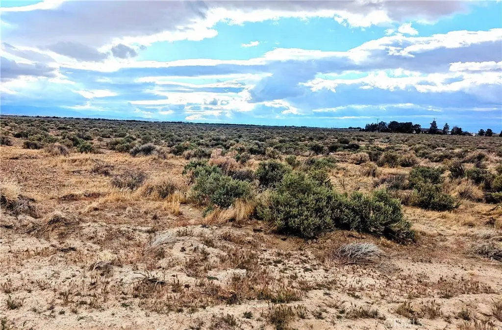 60 W Avenue E-10, Lancaster, CA 93536 - #1