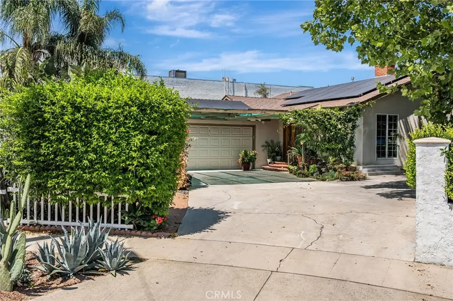7134 Stansbury Avenue, Van Nuys, CA 91405 - #2