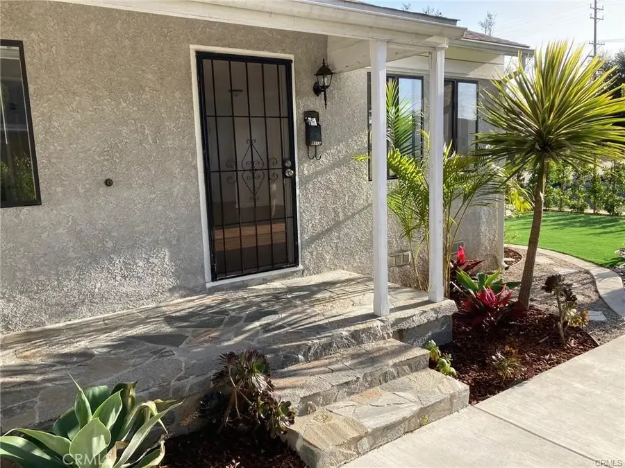 8312 Barnsley Avenue, Los Angeles, CA 90045 - Image #2