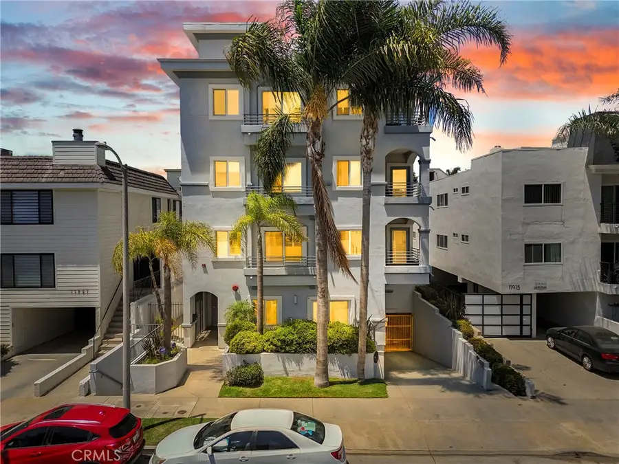 11923 Darlington Avenue #302, Los Angeles, CA 90049 - #2