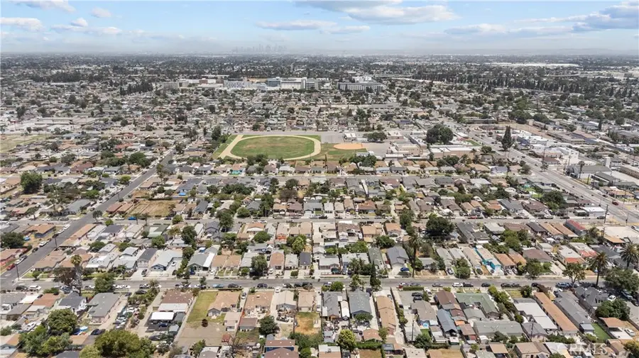 908 W 132nd Street, Compton, CA 90222 - Image #2