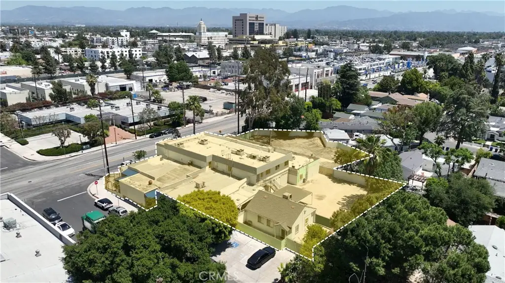 5950 Cedros Avenue, Van Nuys, CA 91411 - #1