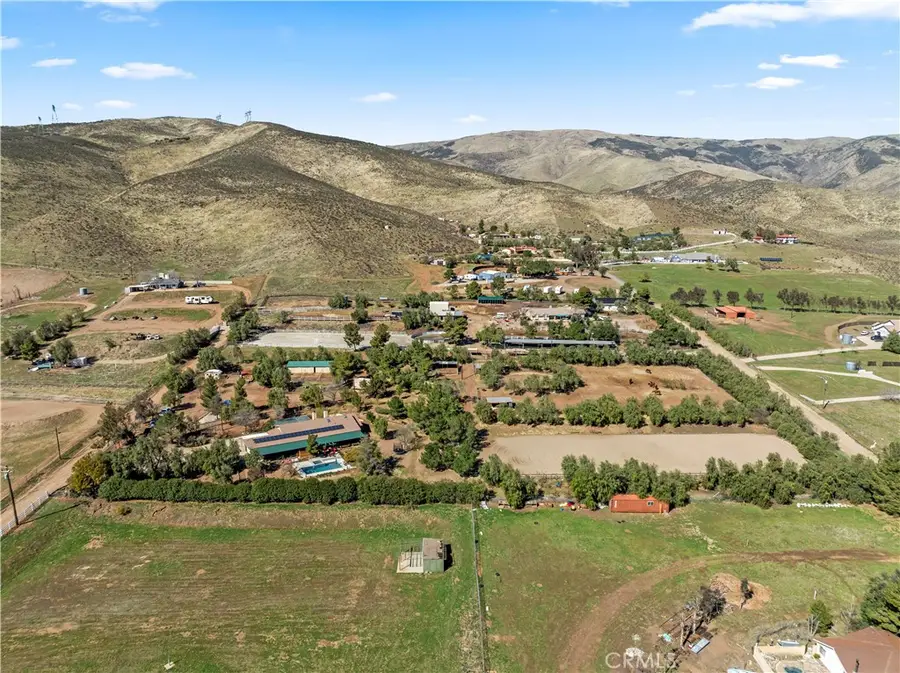 35728 Beauty Vista Lane, Agua Dulce, CA 91390 - #2