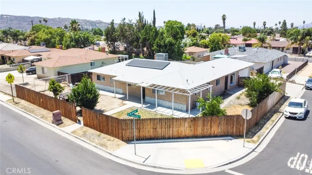 26327 Dartmouth Street, Hemet, CA 92544 - #1