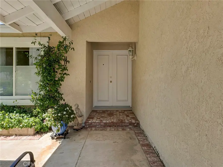 26953 Cuatro Milpas Street, Valencia, CA 91354 - Image #2