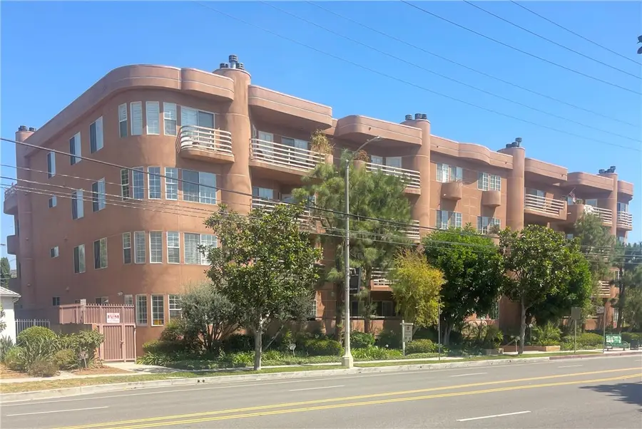4310 Cahuenga Boulevard #103, Toluca Lake, CA 91602 - #2