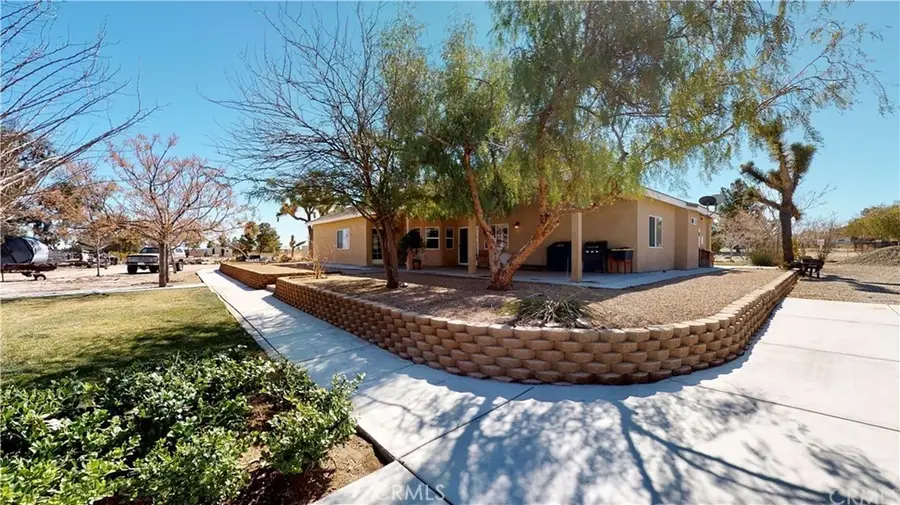 4778 Luna Rd, Phelan, CA 92371 - Image #3