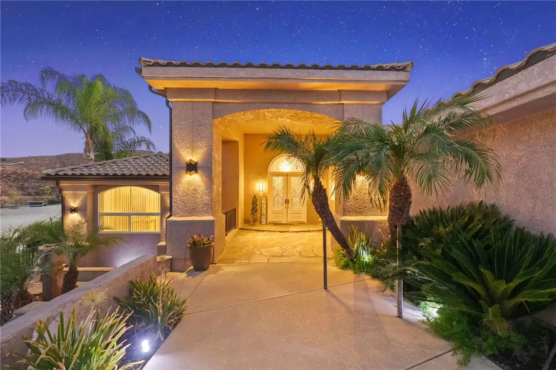 22001 Loch Lomond Drive, Canyon Lake, CA 92587 - #1