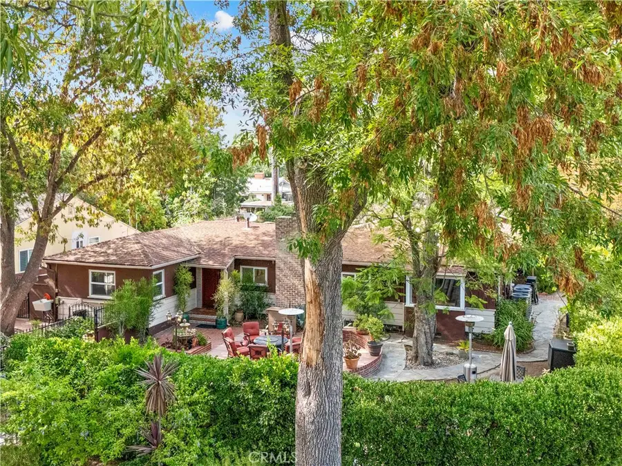 13405 Tiara Street, Valley Glen, CA 91401 - #2