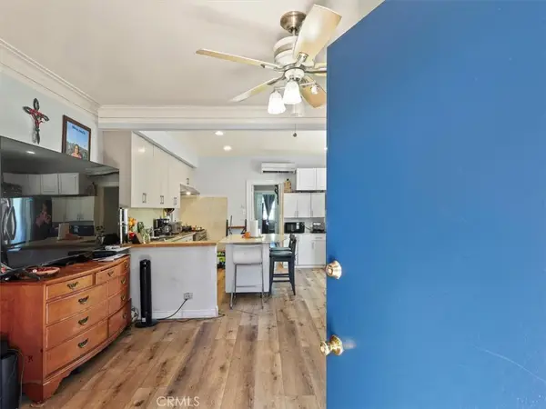 2245 W 27th Street, Los Angeles, CA 90018