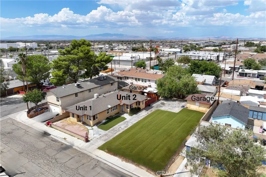 317 W Kildare Street, Lancaster, CA 93534 - #1