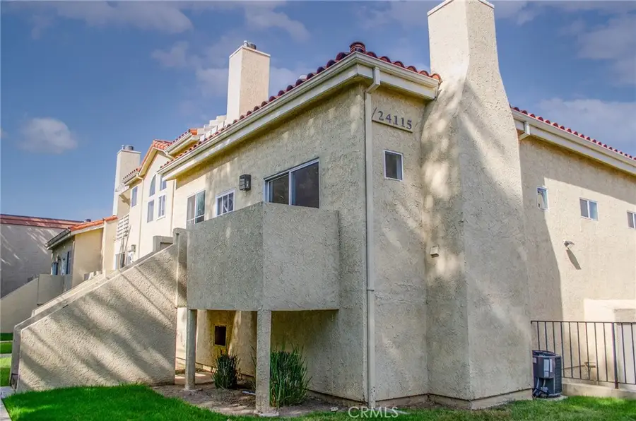 24115 Evans Avenue #1, Newhall, CA 91321 - Image #3