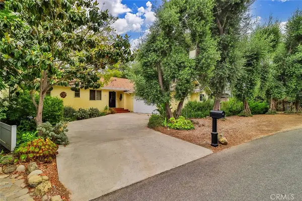 240 Portal Street, Oak View, CA 93022