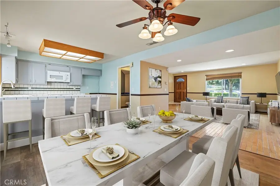 24233 La Glorita Circle, Newhall, CA 91321 - Image #2