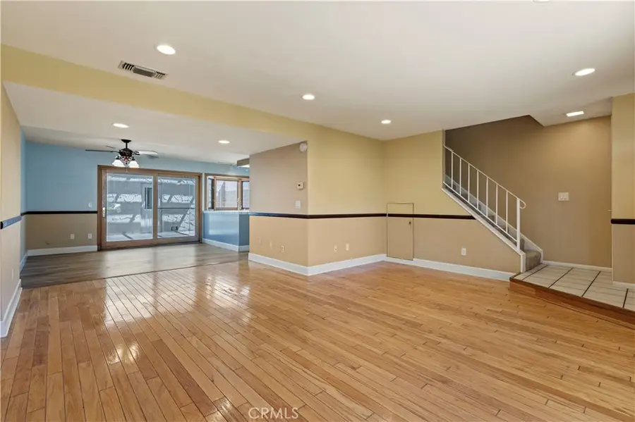 24233 La Glorita Circle, Newhall, CA 91321 - Image #3