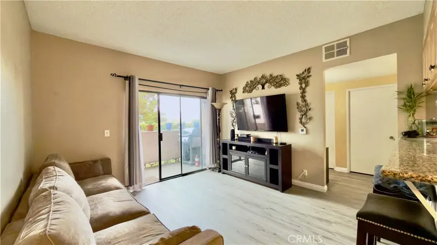 10943 Laurel Canyon, San Fernando, CA 91340 - Image #2