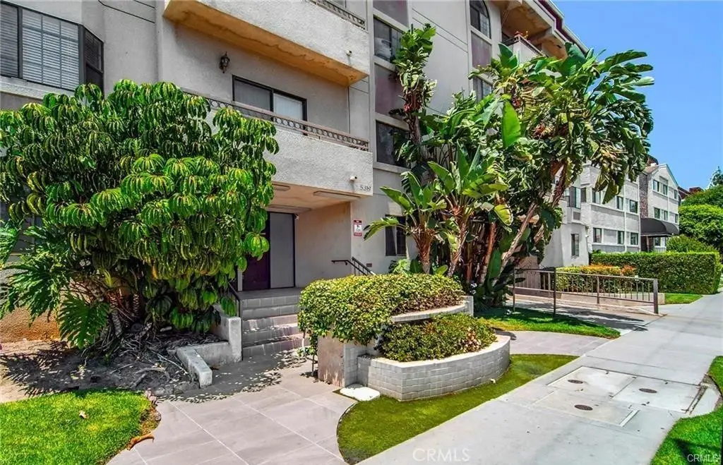 5319 Lindley Ave, Tarzana, CA 91356 - Image #1