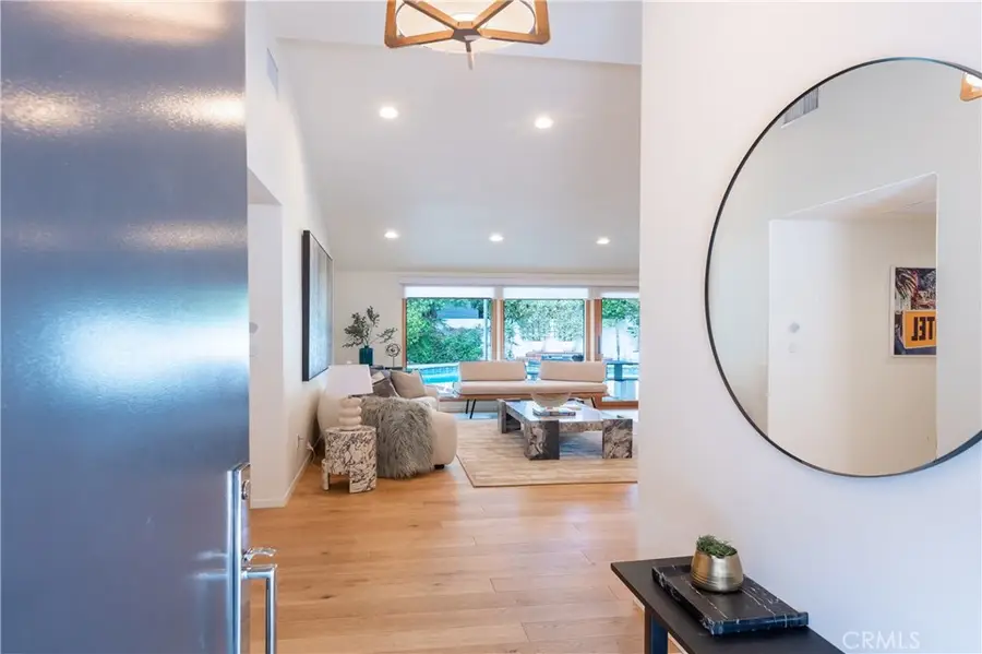 4533 Collett Avenue, Encino, CA 91436 - Image #3