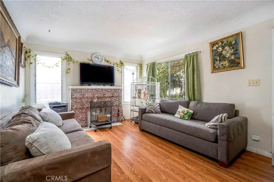 6030 W Wilton, Los Angeles, CA 90047 - Image #3