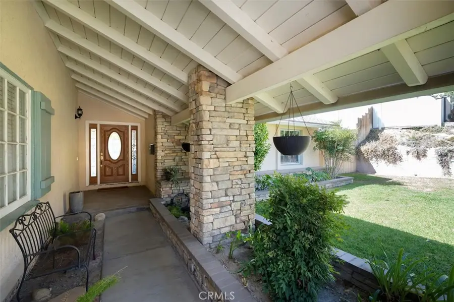 16804 La Veda, Canyon Country, CA 91387 - Image #3