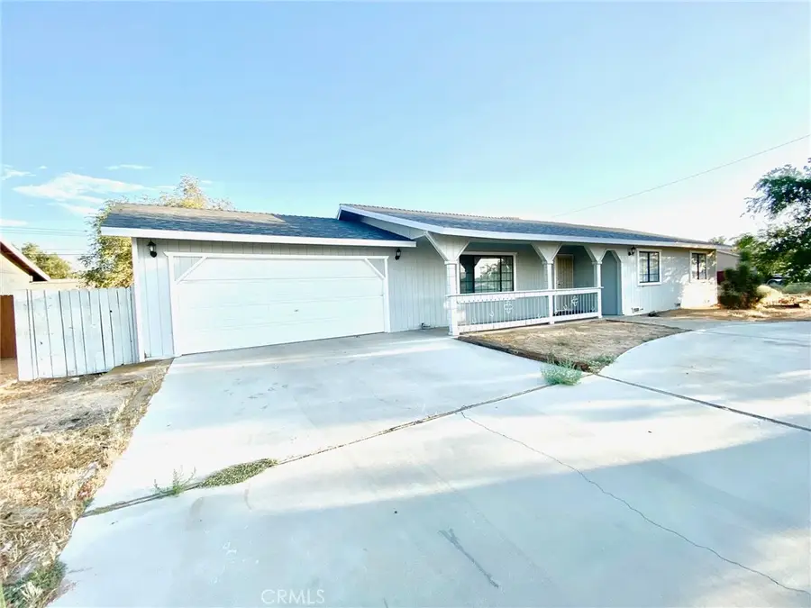 8216 Dogwood Avenue, California City, CA 93505 - Image #2