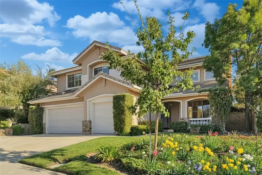 14218 Yellowstone Lane, Canyon Country, CA 91387 - Image #2