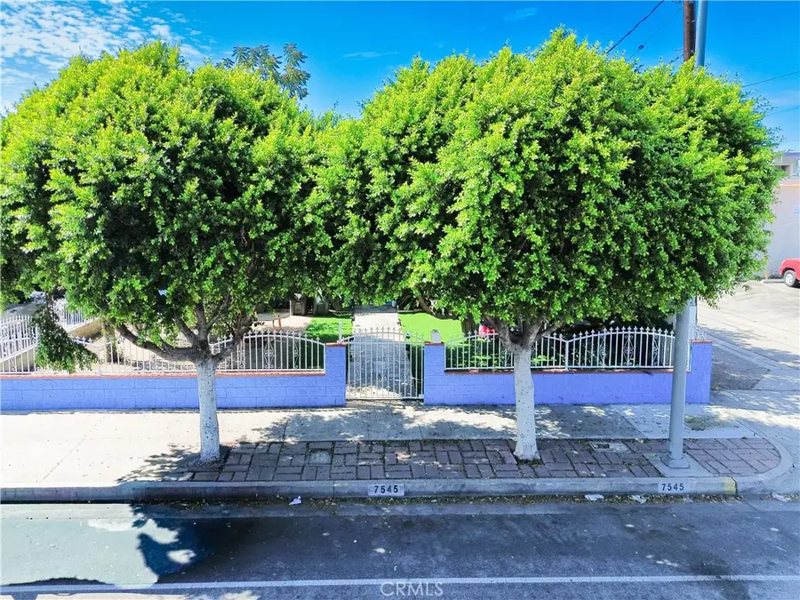 7545 White Oak, Reseda, CA 91335 - Image #2