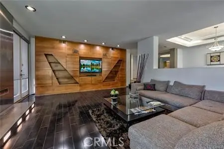 12841 Bloomfield #103, Studio City, CA 91604 - Image #2