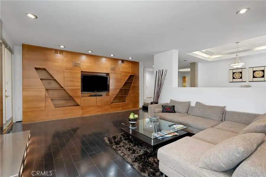 12841 Bloomfield #103, Studio City, CA 91604 - Image #3