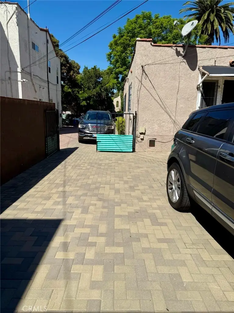 1016 N Harper, West Hollywood, CA 90046 - Image #2